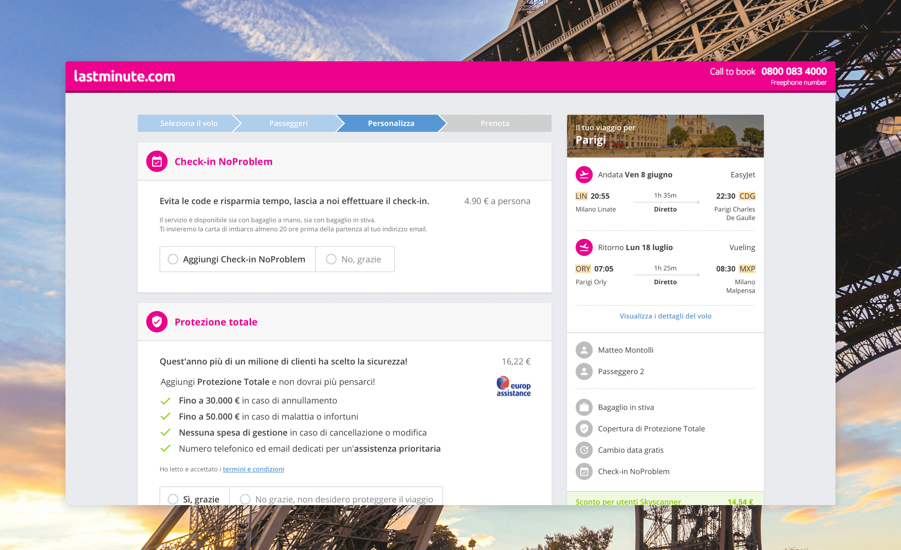 Schermata del sito lastminute.com con riepilogo viaggio per Parigi e opzioni aggiuntive come check-in e protezione totale.
